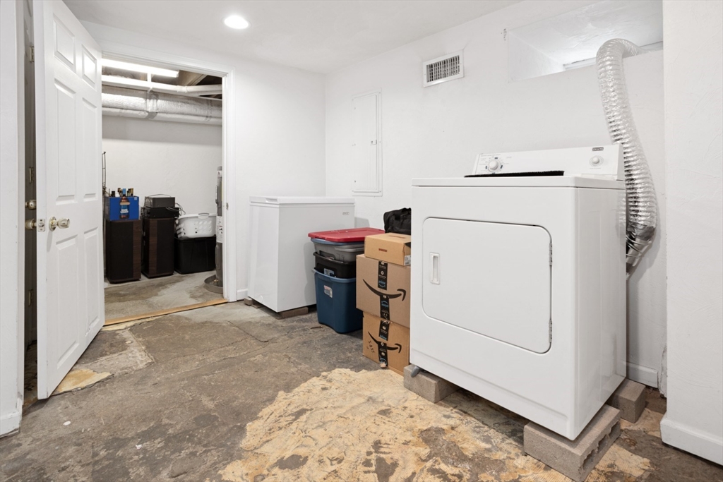 66 Springdale Avenue Saugus, MA 01906 - Photo 33 of 40