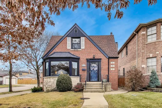 $639,000 | 6059 North Tripp Avenue, Chicago, IL 60646