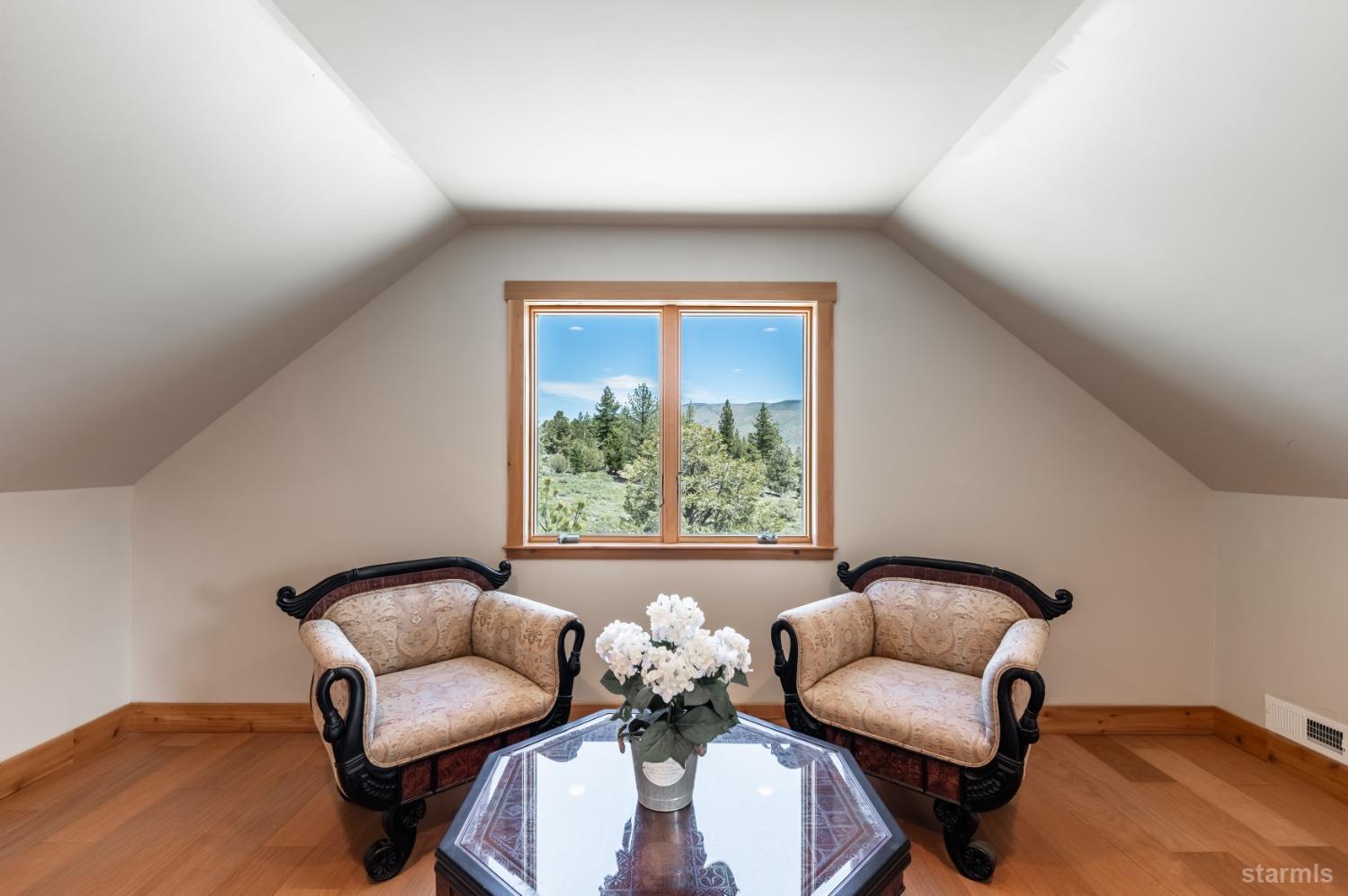 151 Silver Peak Road Markleeville, CA 96120 - Photo 17 of 33 Bedroom #2 sitting area