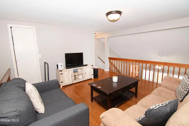 $425,000 | 36 May Apple Way, Malta, NY 12020