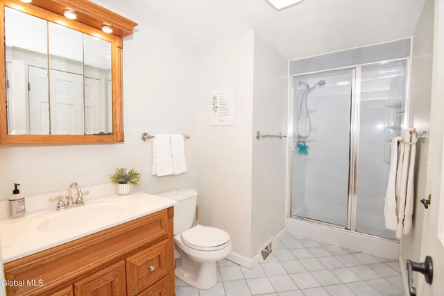 $425,000 | 36 May Apple Way, Malta, NY 12020