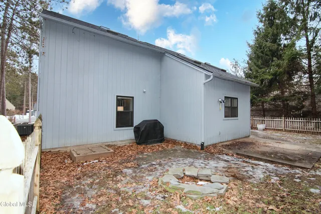 $425,000 | 36 May Apple Way, Malta, NY 12020