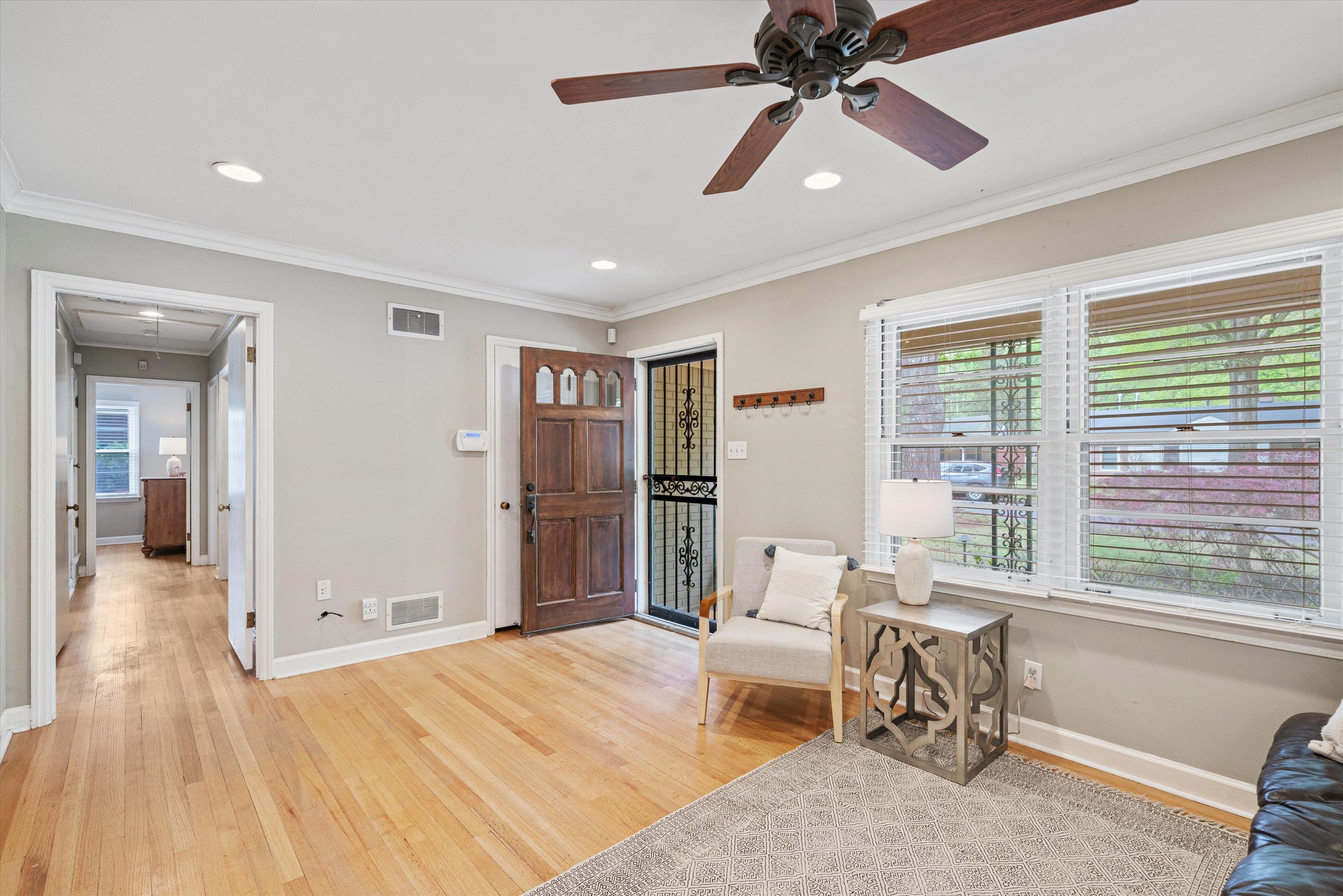1194 West Perkins Road Memphis, TN 38117 - Photo 4 of 23 a bedroom with furniture and window