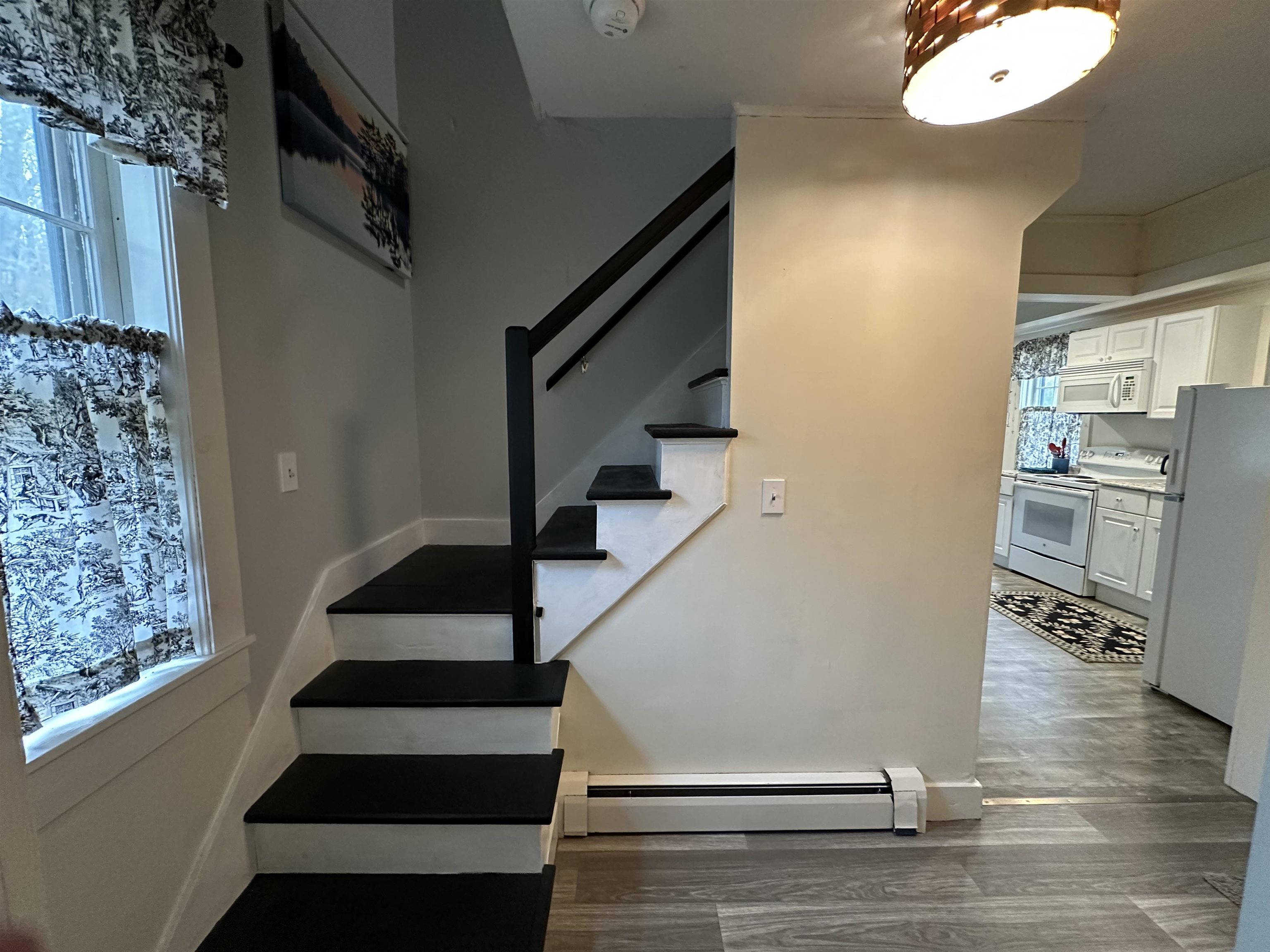 7 Bennington Road, Unit 2 Hancock, NH 03449 - Photo 7 of 18