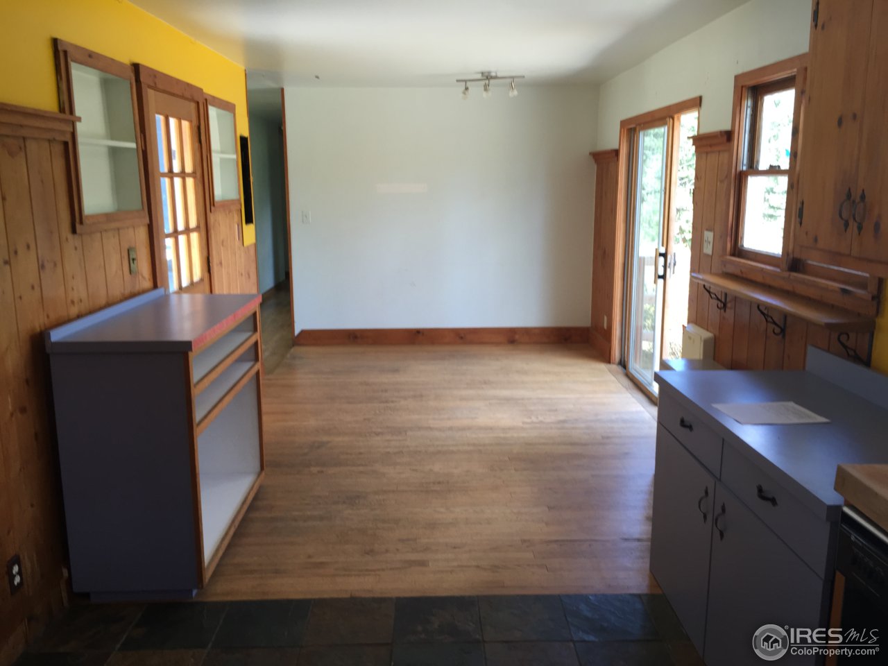 98 Lakeshore Park Road Boulder, CO 80302 - Photo 12 of 23 Gallery Image 12
