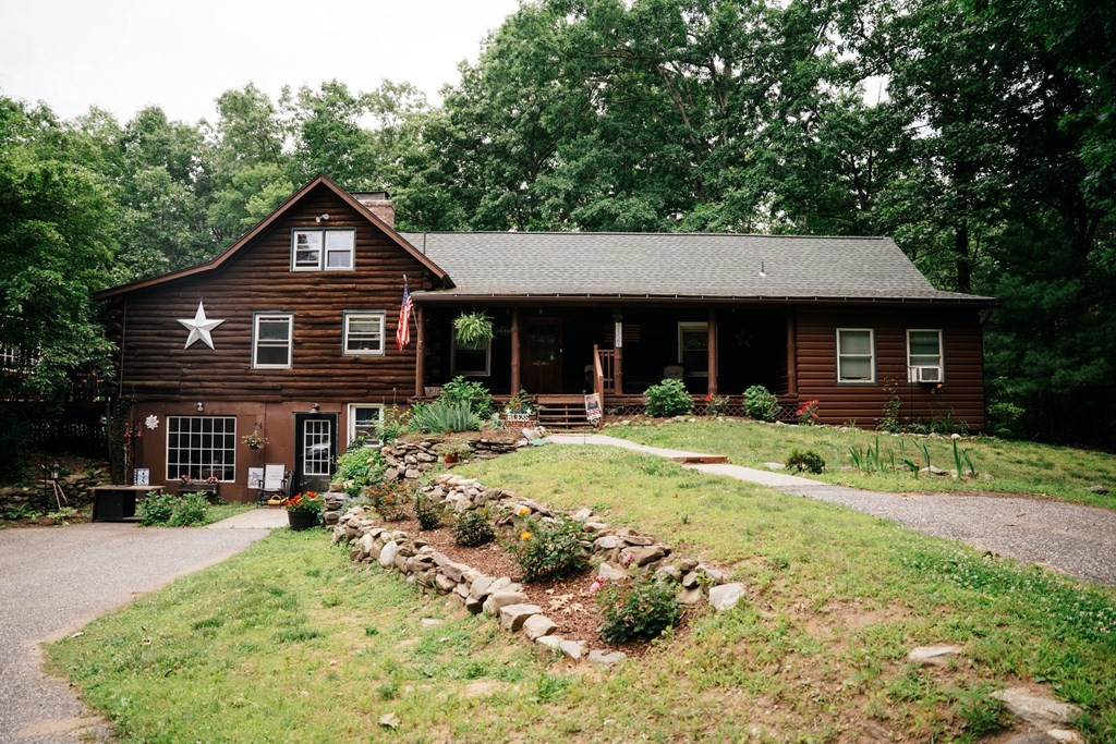 355 Amherst Road Belchertown, MA 01007 - Photo 1 of 42 Gallery Image 1
