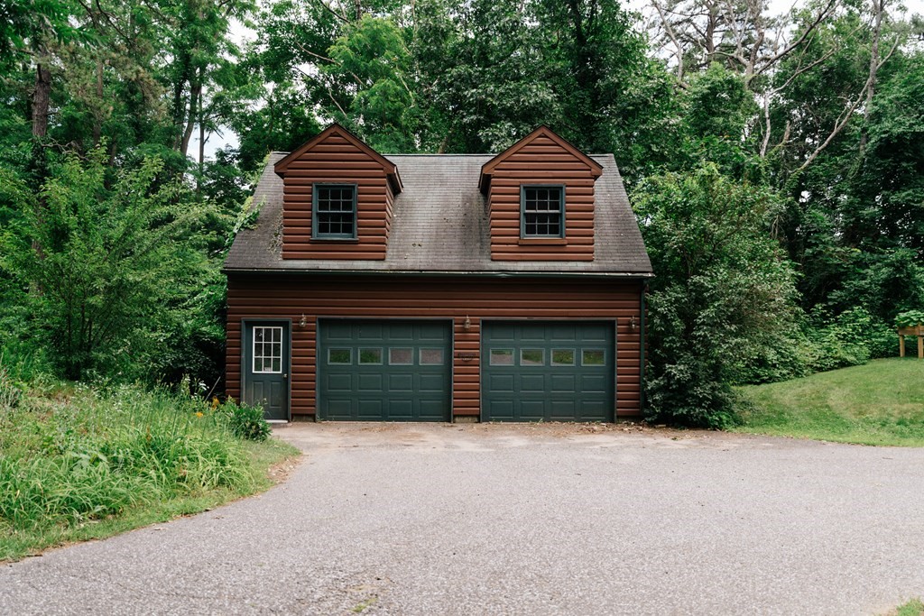 355 Amherst Road Belchertown, MA 01007 - Photo 2 of 42 Gallery Image 2
