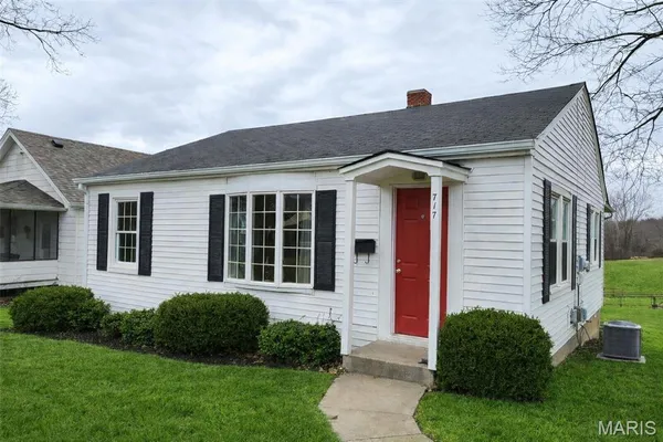 $165,000 | 717 North 5th Street, Elsberry, MO 63343
