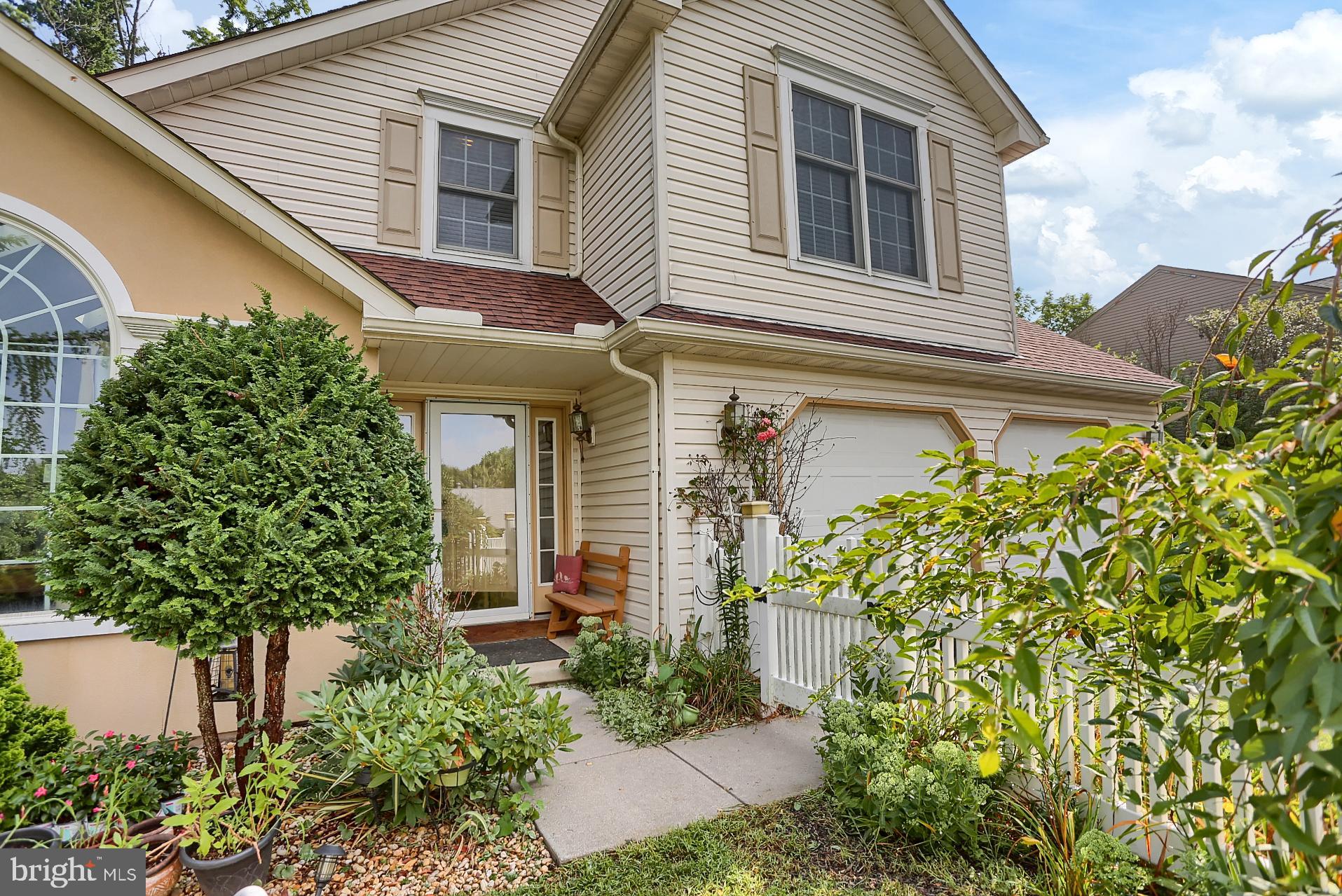 7 Archer Lane Reading, PA 19607 - Photo 1 of 35