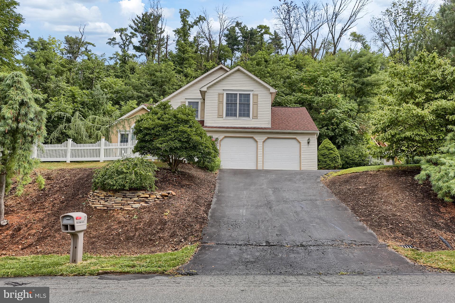 7 Archer Lane Reading, PA 19607 - Photo 27 of 35