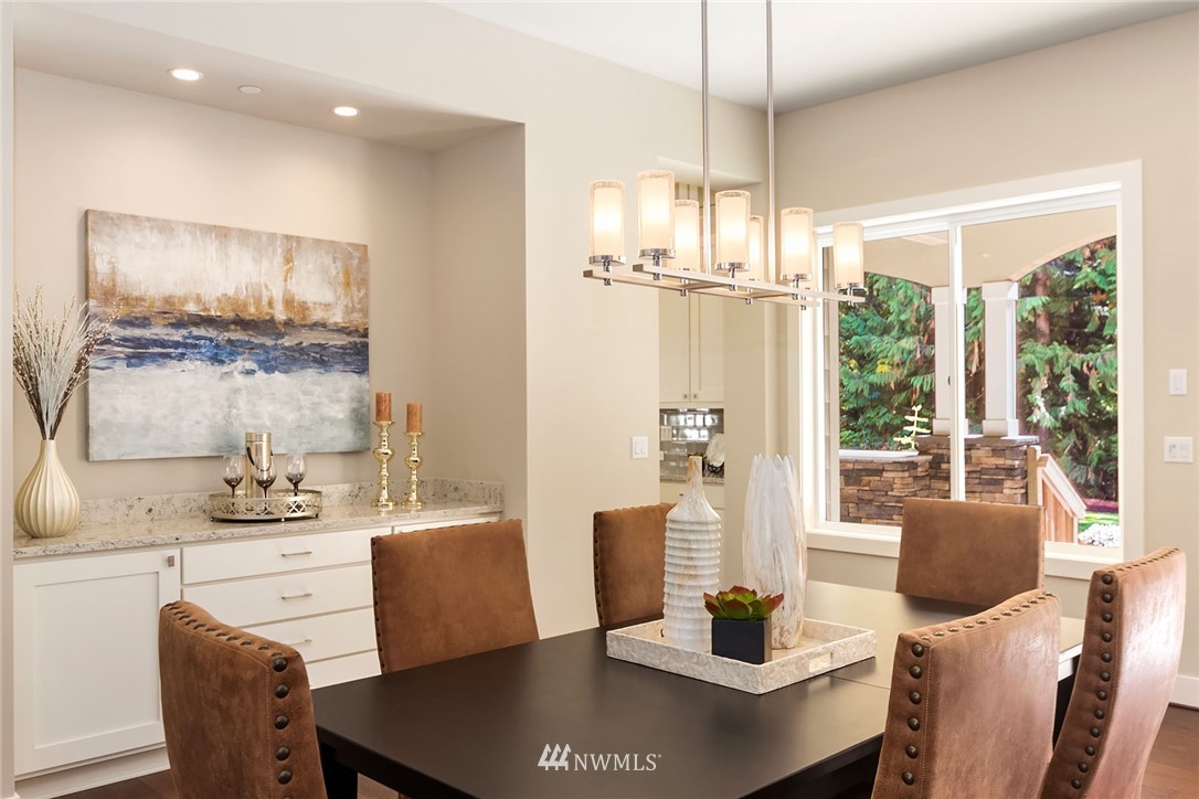 9950 Upper Preston Road Southeast Issaquah, WA 98027 - Photo 5 of 14 Gallery Image 5
