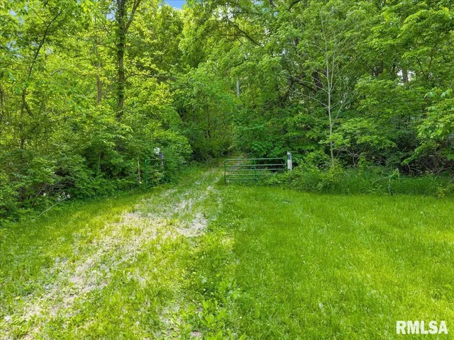 $450,000 | Fantasy Lane, Chillicothe, IL 61523