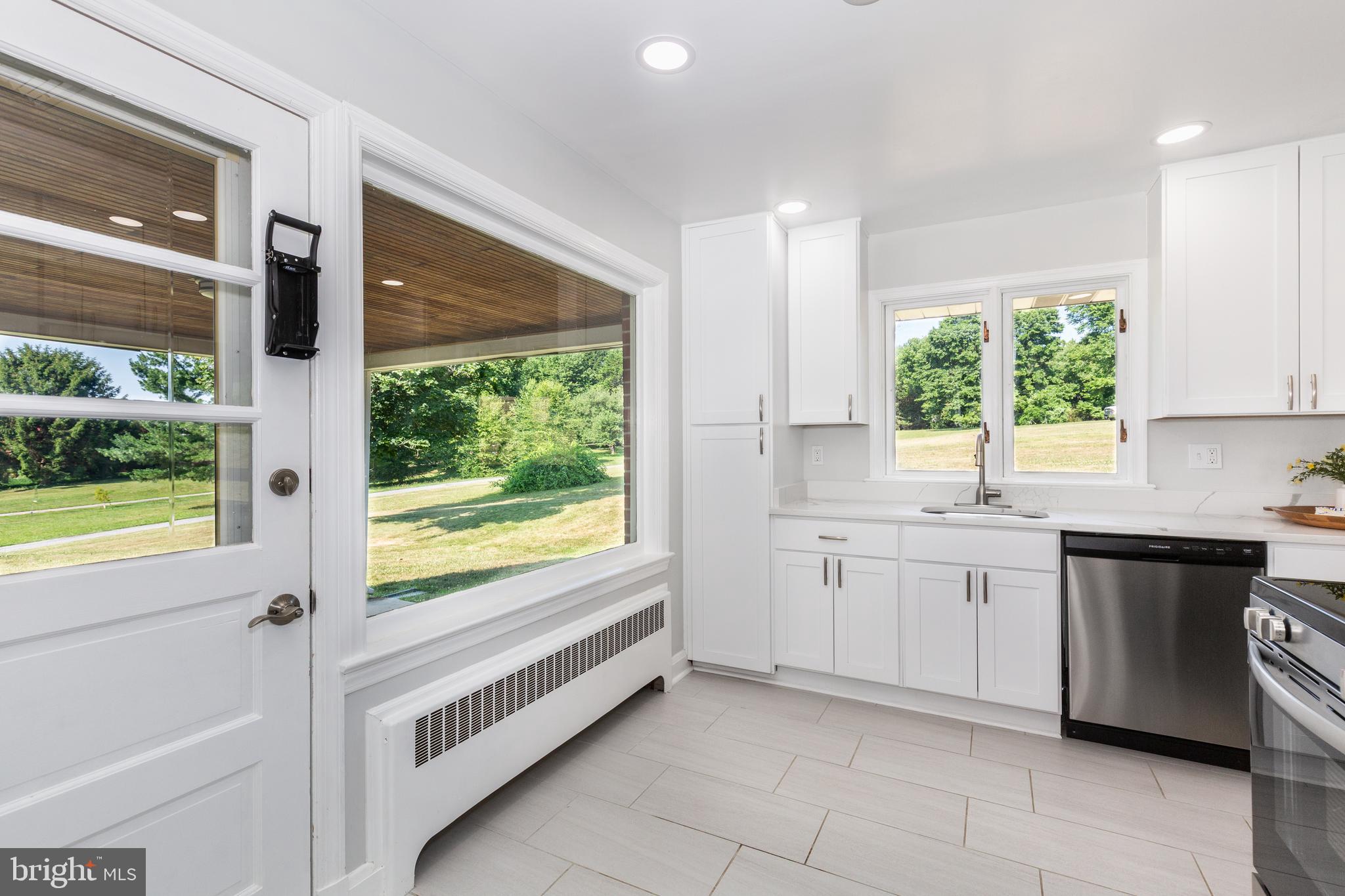 15022 Hanover Pike Upperco, MD 21155 - Photo 9 of 32