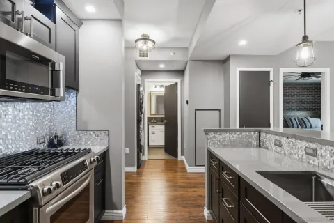 $565,500 | 321 Tenth Avenue, Unit 606, San Diego, CA 92101