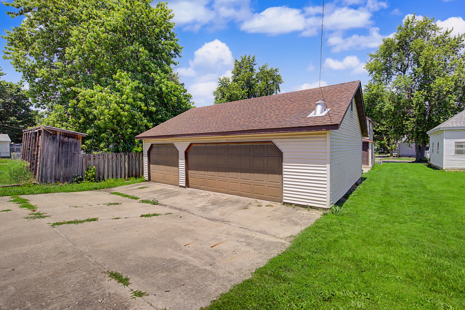 1206 East Main Street Clinton, IL 61727 - Photo 32 of 33
