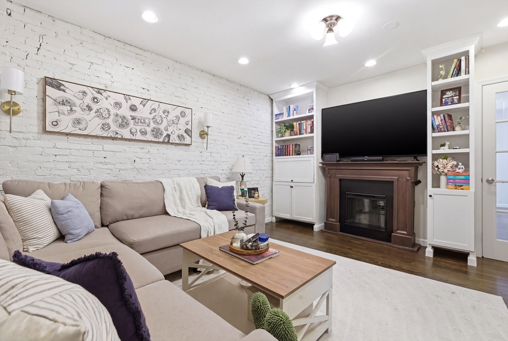 245 West Fifth Street, Unit 4 Boston, MA 02127 - Photo 1 of 27