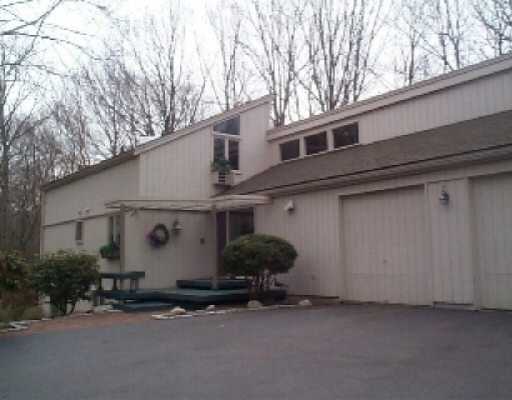 440 Green Bush Road Warwick, RI 02818 - Photo 1 of 1 Exterior Front.