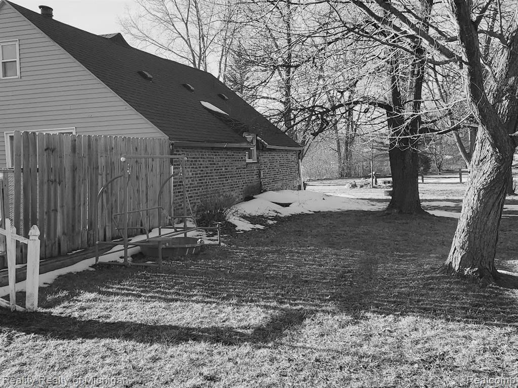2409 West Dodge Road Clio, MI 48420 - Photo 9 of 76