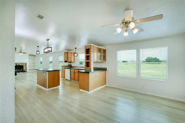 $2,095 | 132 County Road 247, Georgetown, TX 78633