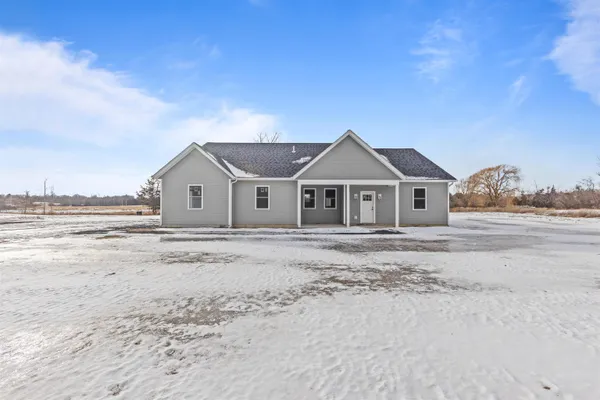 $695,000 | 52 East Olive Street, Grand Isle, VT 05458