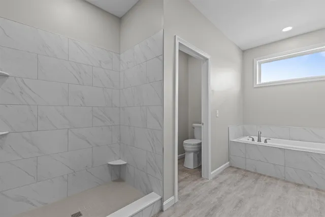 $695,000 | 52 East Olive Street, Grand Isle, VT 05458