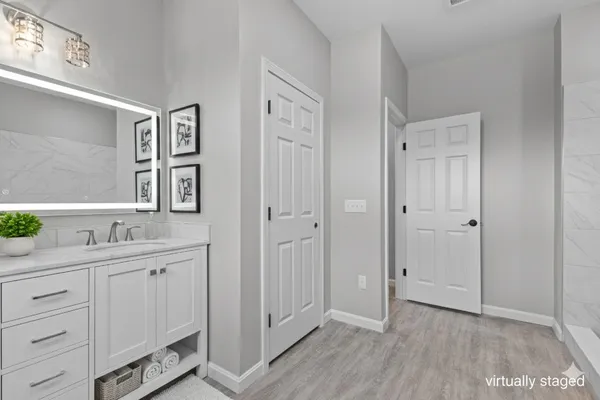 $695,000 | 52 East Olive Street, Grand Isle, VT 05458