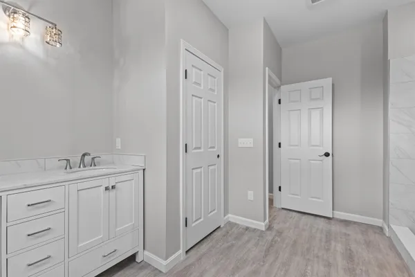 $695,000 | 52 East Olive Street, Grand Isle, VT 05458