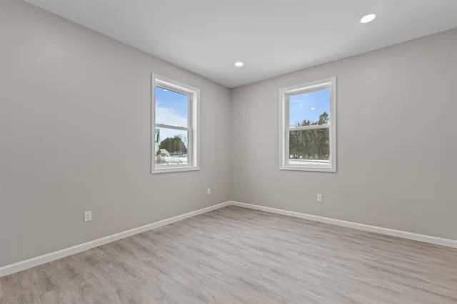 $695,000 | 52 East Olive Street, Grand Isle, VT 05458