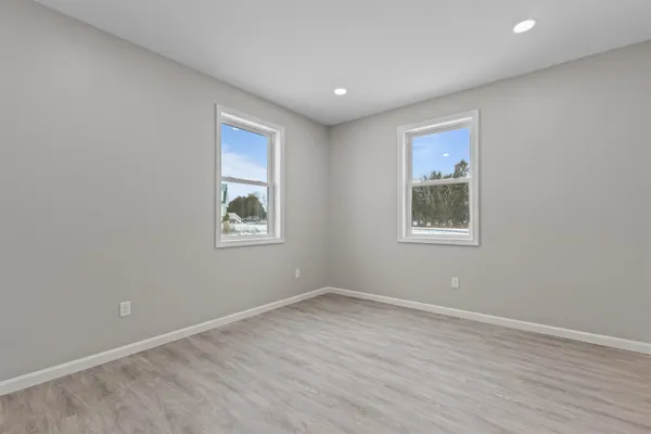 $695,000 | 52 East Olive Street, Grand Isle, VT 05458