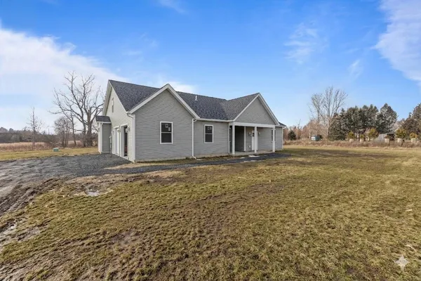 $695,000 | 52 East Olive Street, Grand Isle, VT 05458