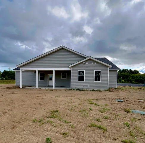 $695,000 | 52 East Olive Street, Grand Isle, VT 05458