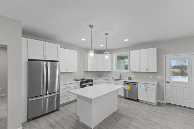 $695,000 | 52 East Olive Street, Grand Isle, VT 05458