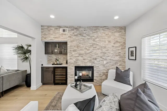 $1,999,900 | 24 Dauphine, Newport Coast, CA 92657