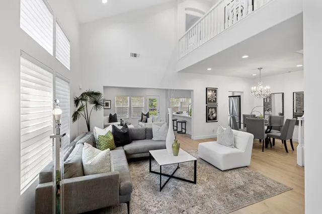 $1,999,900 | 24 Dauphine, Newport Coast, CA 92657