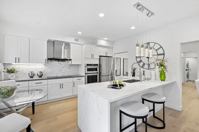 $1,999,900 | 24 Dauphine, Newport Coast, CA 92657