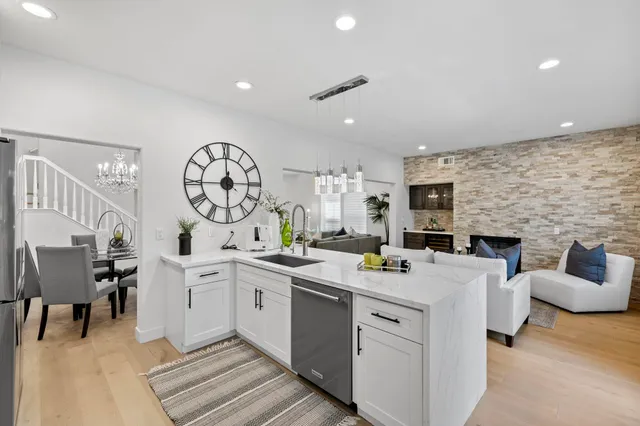 $1,999,900 | 24 Dauphine, Newport Coast, CA 92657