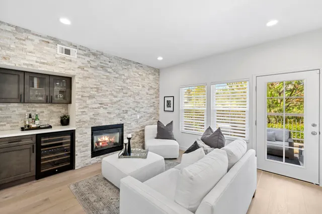 $1,999,900 | 24 Dauphine, Newport Coast, CA 92657