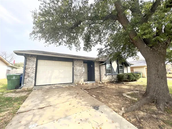 $2,400 | 2902 Rayswood Drive, Carrollton, TX 75007