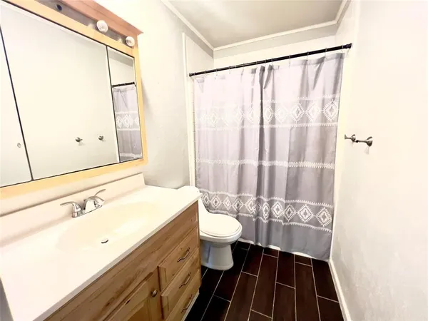 $2,400 | 2902 Rayswood Drive, Carrollton, TX 75007