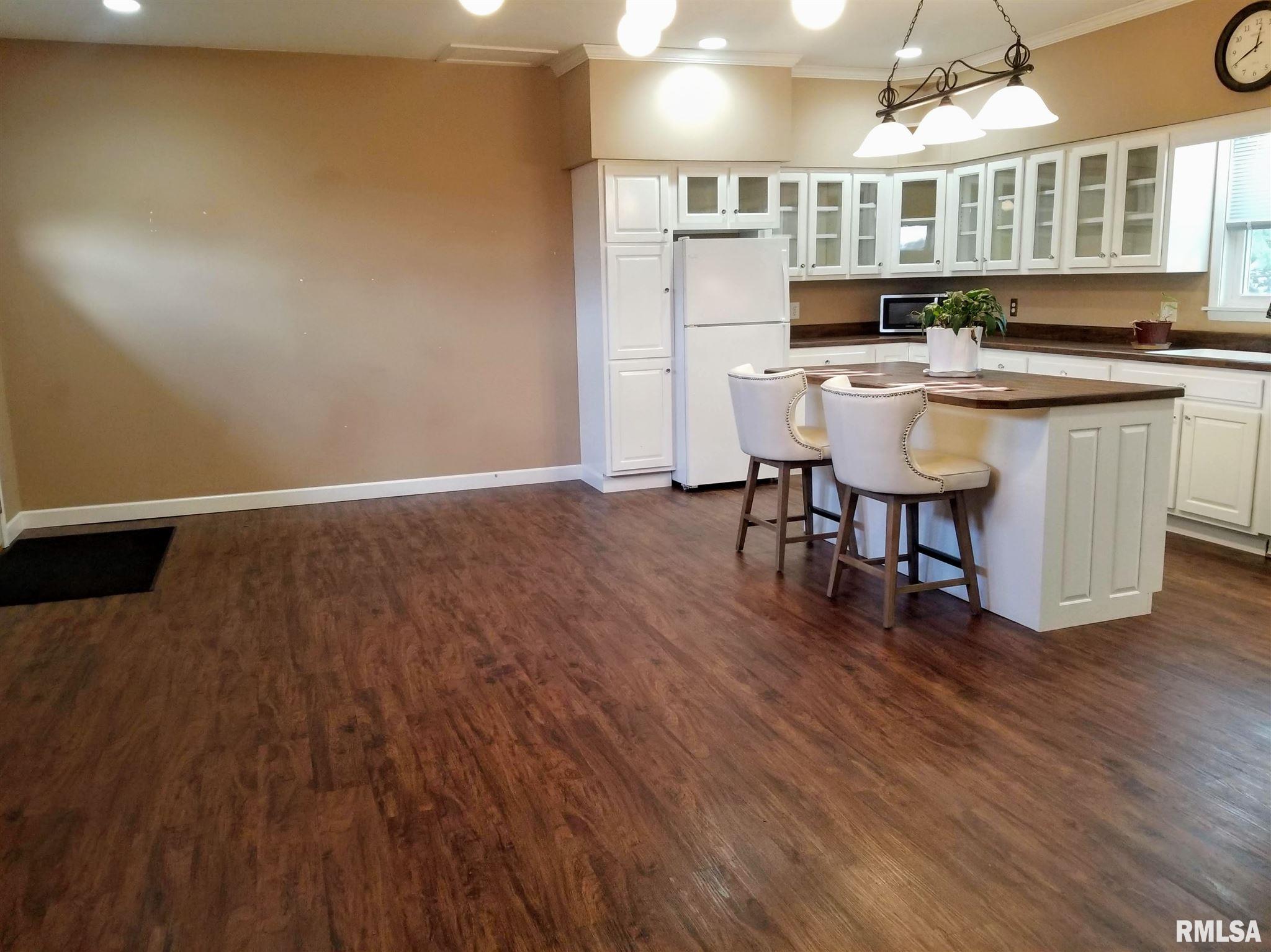 15811 Kennedy Road Auburn, IL 62615 - Photo 23 of 50