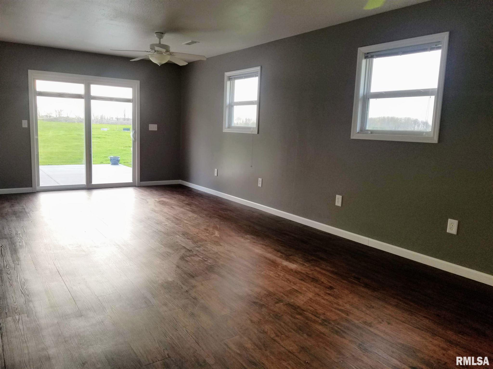 15811 Kennedy Road Auburn, IL 62615 - Photo 29 of 50