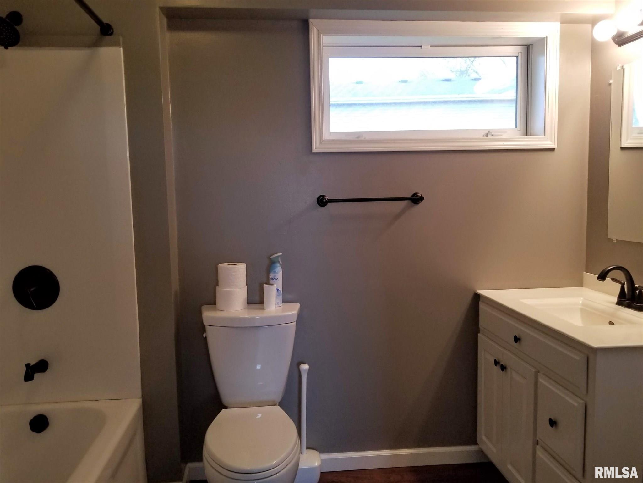 15811 Kennedy Road Auburn, IL 62615 - Photo 32 of 50