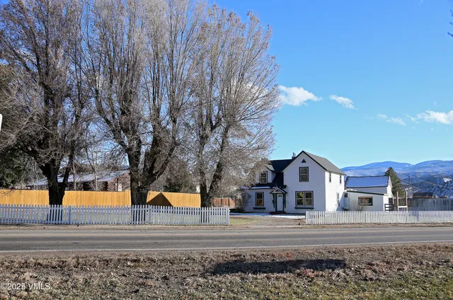a view of a terrace with sitting area