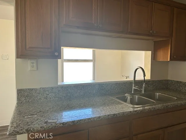 a close view of sink and tap