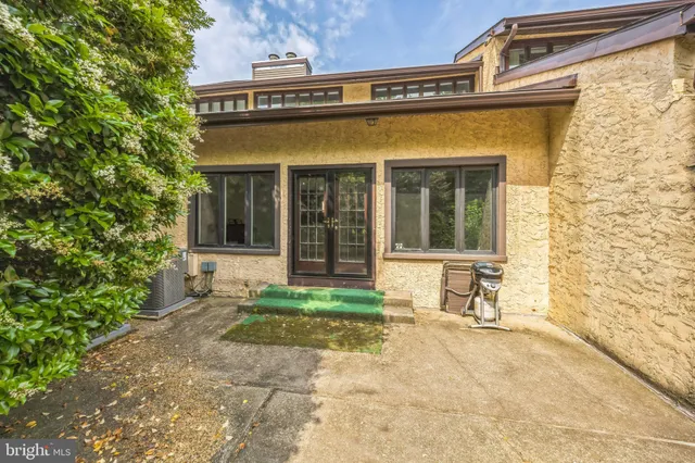 $325,000 | 24 Centura Cherry Hill, Cherry Hill, NJ 08003