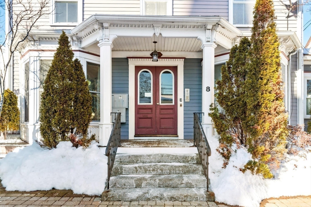8 Common Street, Unit 3 Stoneham, MA 02180 - Photo 21 of 29 a front view of a house