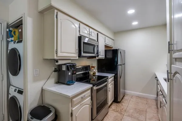 $2,195 | 5100 Verde Valley Lane, Unit 158, Dallas, TX 75254
