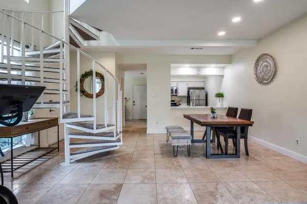 $2,195 | 5100 Verde Valley Lane, Unit 158, Dallas, TX 75254