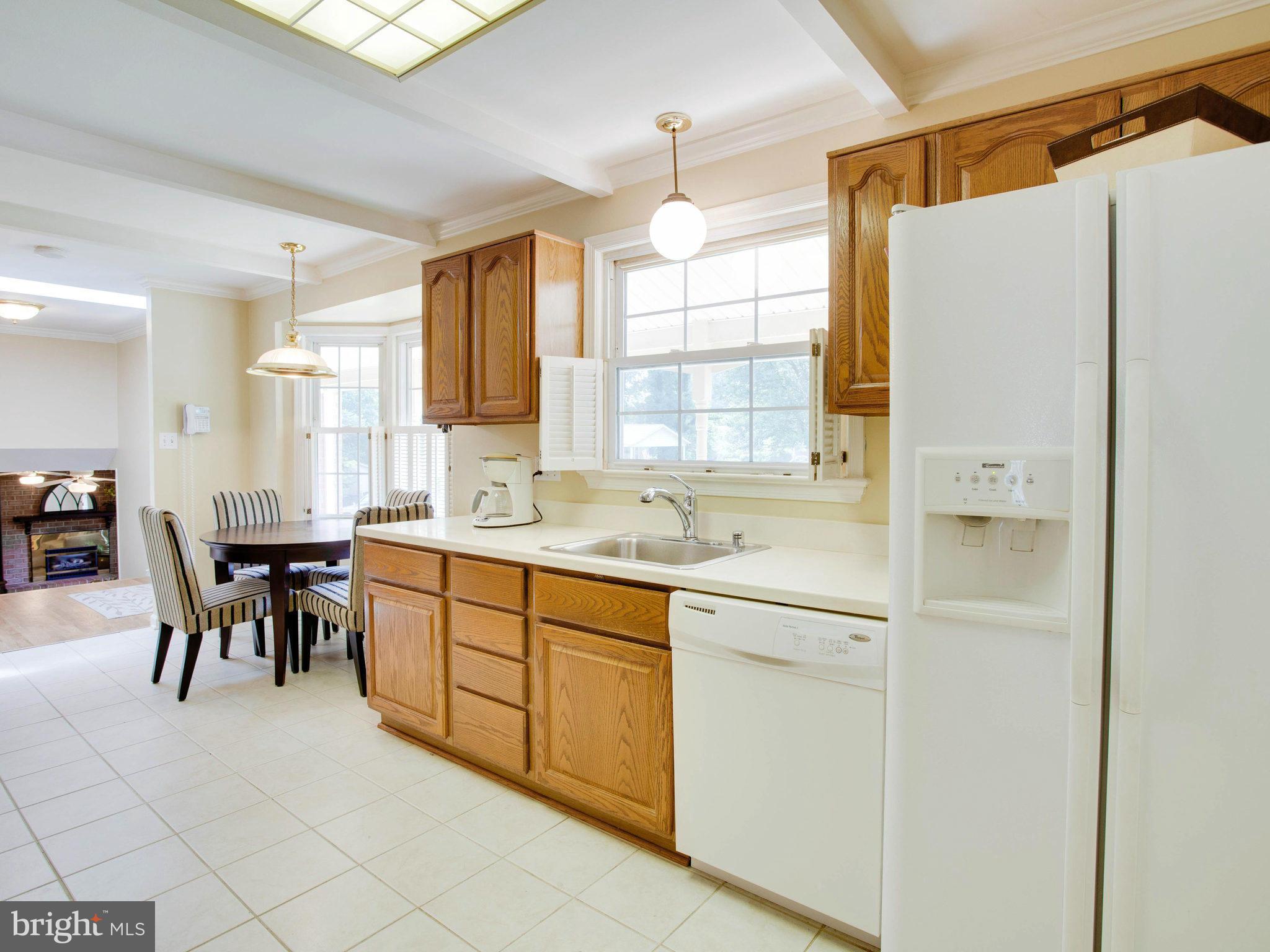 8900 Side Saddle Road Springfield, VA 22152 - Photo 13 of 30 Kitchen