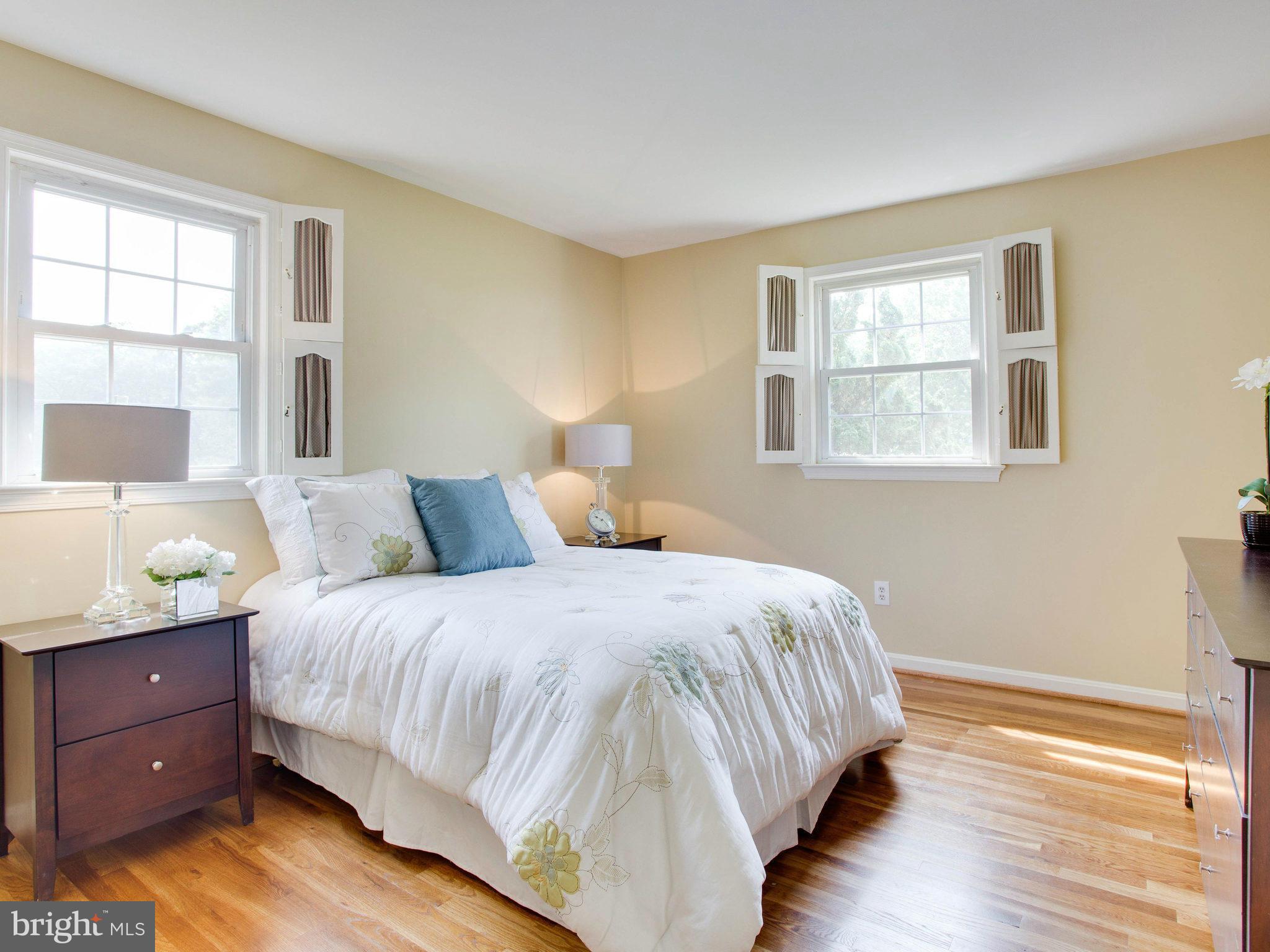 8900 Side Saddle Road Springfield, VA 22152 - Photo 17 of 30 Bedroom